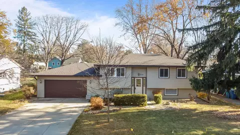 230 Aurora Ln, Circle Pines, MN 55014