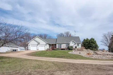 43522 475th Ave, Nicollet, MN 56074