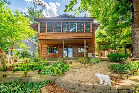 420 Mccarrons Blvd S, Roseville, MN 55113