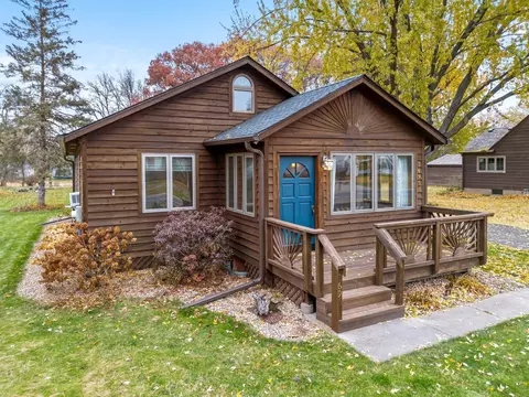 2695 Harvester Ave E, Maplewood, MN 55119