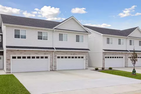 640 Franklin St, Roberts, WI 54023