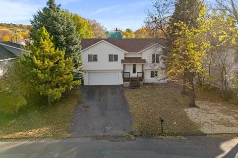 618 4th St, Saint Paul Park, MN 55071