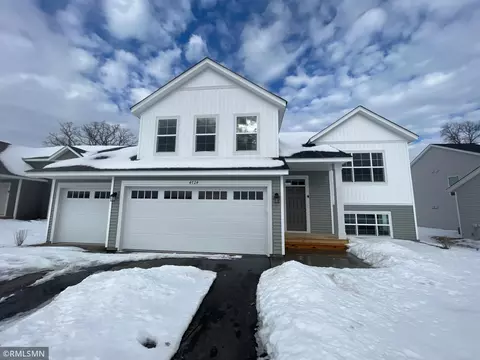 4724 199th St N, Forest Lake, MN 55025