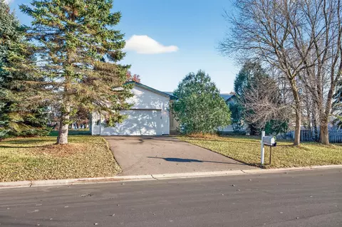 25965 9th St W, Zimmerman, MN 55398