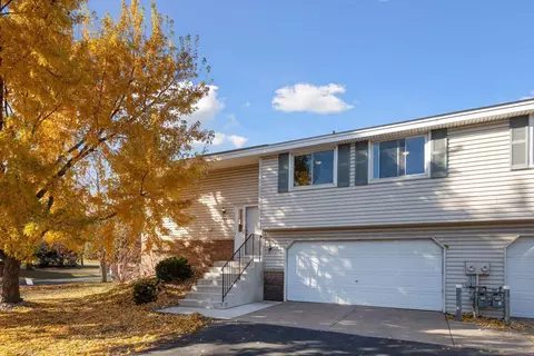 775 Evergreen Ct, Burnsville, MN 55337