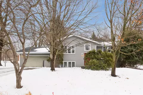 112308 Baxter Ct, Chaska, MN 55318