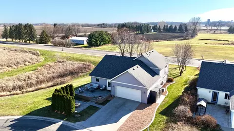 633 17th St S, Sartell, MN 56377