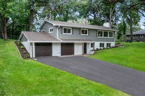 14300 Orchard Rd, Minnetonka, MN 55345