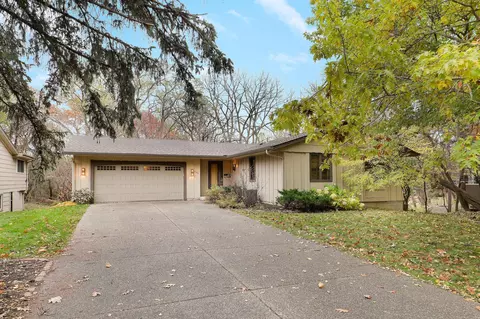 545 Arthur St, Hopkins, MN 55343