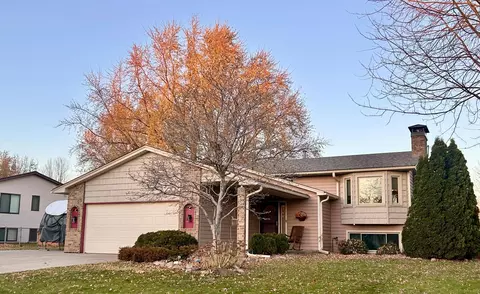 19350 Eureka Ave W, Farmington, MN 55024