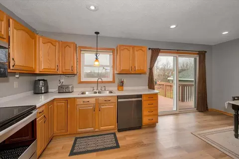 3605 Lindahl Rd, Hermantown, MN 55810 photo 2