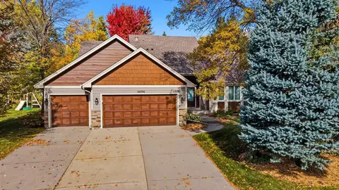 16706 Innsbrook Dr, Lakeville, MN 55044