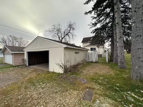 Exterior - 623 3rd St, Duluth, MN 55810 photo 7 of 8