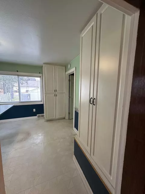 Kitchen - 623 3rd St, Duluth, MN 55810 photo 3 of 3