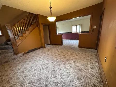Living - 623 3rd St, Duluth, MN 55810 photo 6 of 7