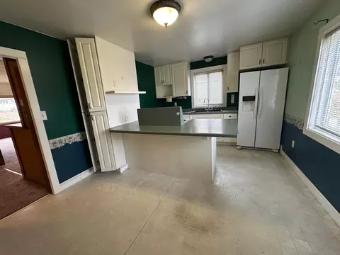 Kitchen - 623 3rd St, Duluth, MN 55810 photo 1 of 3