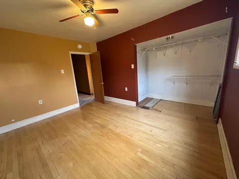 Bedroom - 623 3rd St, Duluth, MN 55810 photo 3 of 4