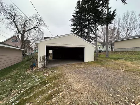 Exterior - 623 3rd St, Duluth, MN 55810 photo 6 of 8