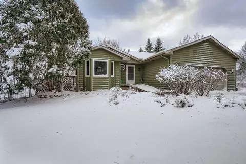 4460 222nd Ave NW, Oak Grove, MN 55303