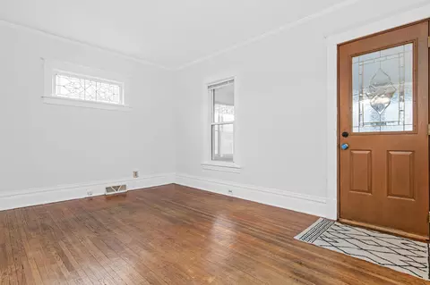 1803 Eustis St, Saint Paul, MN 55113 photo 4