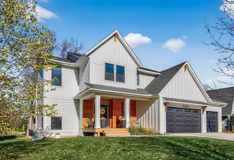 26390 Alexander Ln, Shorewood, MN 55331