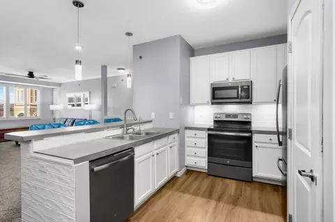 10075 City Walk Dr #205, Woodbury, MN 55129