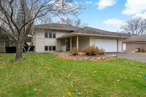 4174 158th St W, Rosemount, MN 55068