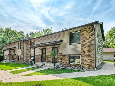 5808 W 26th St, Saint Louis Park, MN 55416