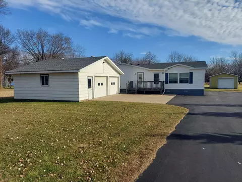 38184 Twin Oaks Dr, Avon, MN 56310