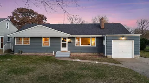 1154 Ottawa Ave, West Saint Paul, MN 55118