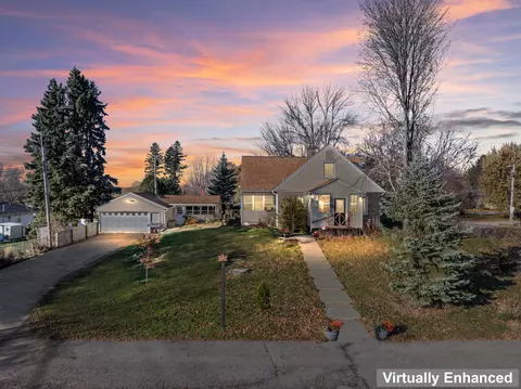 2016 19th St NW, Rochester, MN 55901