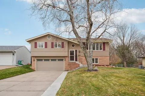 2956 Aquila Ave N, Crystal, MN 55427