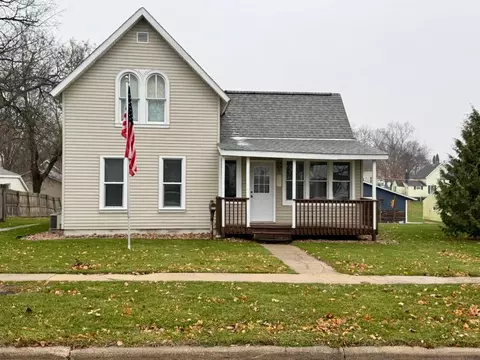 409 Center Ave, Spring Valley, MN 55975