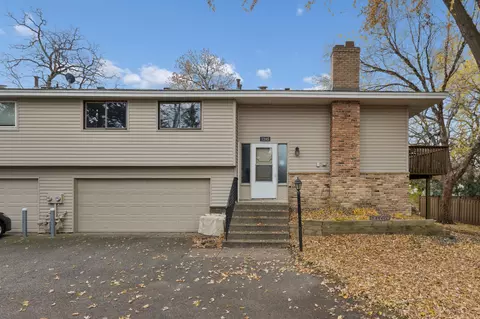 7285 Kirkwood Ln N, Maple Grove, MN 55369