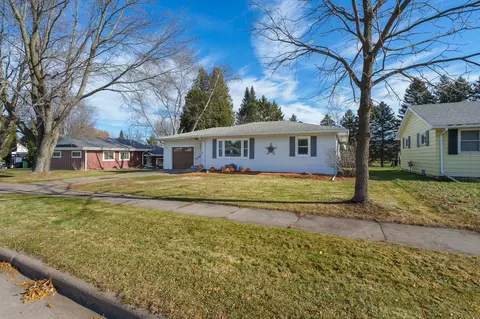 305 S Clark St, Thorp, WI 54771