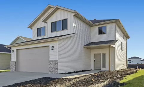 7647 Cub Creek Way, Horace, ND 58047