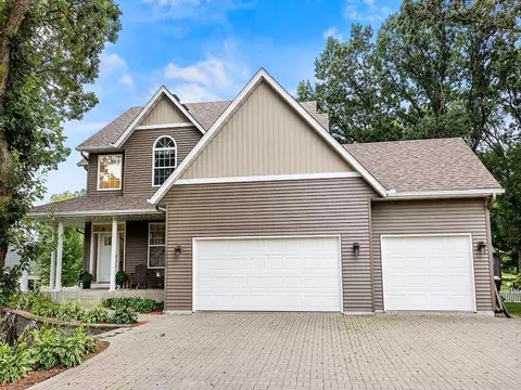13905 Woodland Ct, Becker, MN 55308