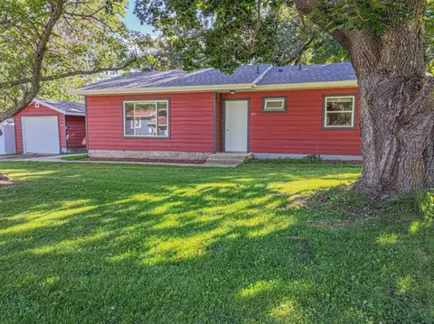 105 Ross Gdn NW, Alexandria, MN 56308