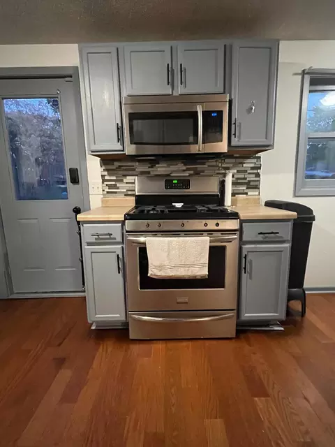 Kitchen - 1020 8th Ave SE, Saint Cloud, MN 56304 photo 1 of 2