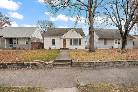4934 Oliver Ave N, Minneapolis, MN 55430