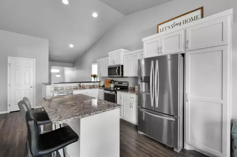 Kitchen - 302 8th St E, Horace, ND 58047 photo 2 of 4