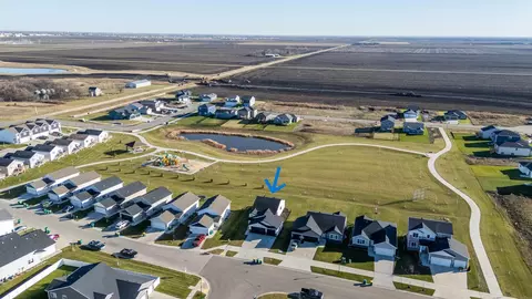 View/Area - 302 8th St E, Horace, ND 58047 photo 4 of 5