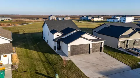 View/Area - 302 8th St E, Horace, ND 58047 photo 1 of 5