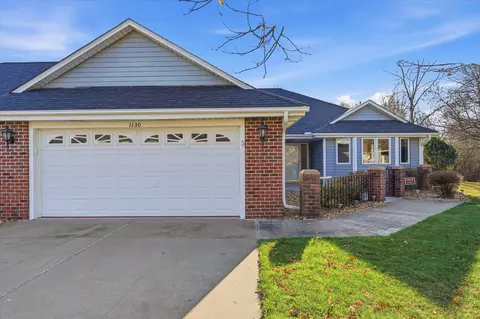 1130 Lois Ct, Shoreview, MN 55126