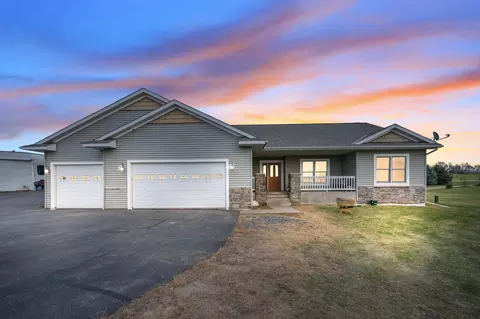 787 154th St, Roberts, WI 54023