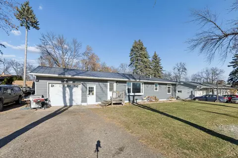 220 Baker Ave E, Winsted, MN 55395 photo 2