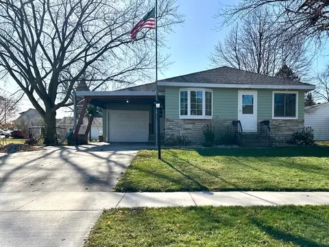 505 NW Bergen St, Adams, MN 55909