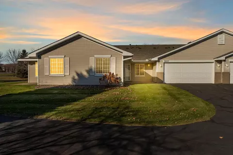 9410 Eagle Ct, Monticello, MN 55362