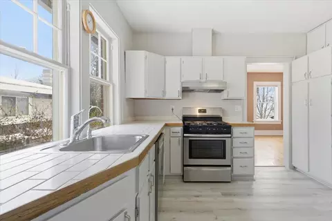 Kitchen - 924 Central Ave, Red Wing, MN 55066 photo 6 of 6