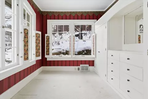 Bedroom - 924 Central Ave, Red Wing, MN 55066 photo 2 of 9